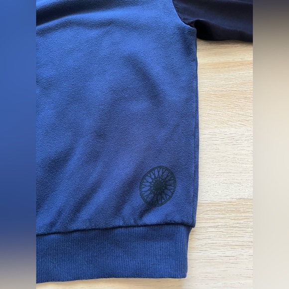 Nation x SoulCycle Cropped Sweatshirt Navy Contrast Sleeve M - Picture 8 of 12